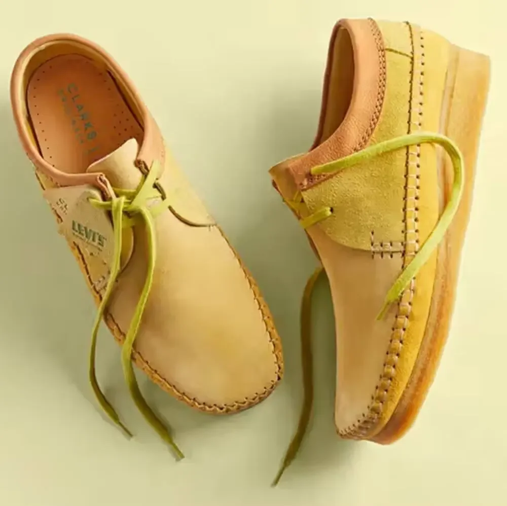 CLARKS x LEVIS Weaver Suede Shoes Sand Yellow Sz 10.5